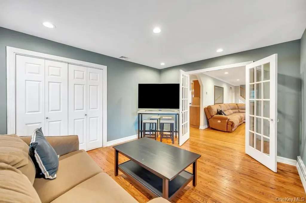 3597 Martha Boulevard Bethpage NY 11714
