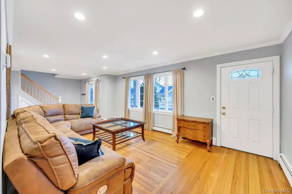 3597 Martha Boulevard Bethpage NY 11714