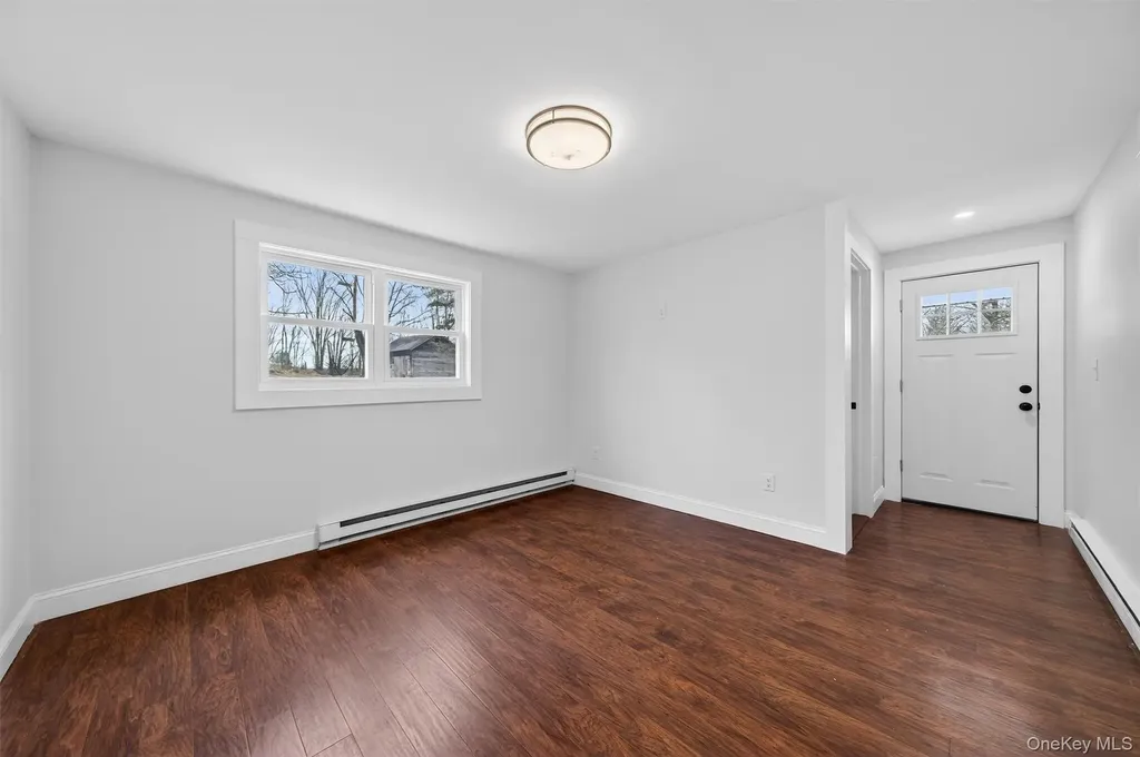 8 Lawrence Lane Goshen NY 10924