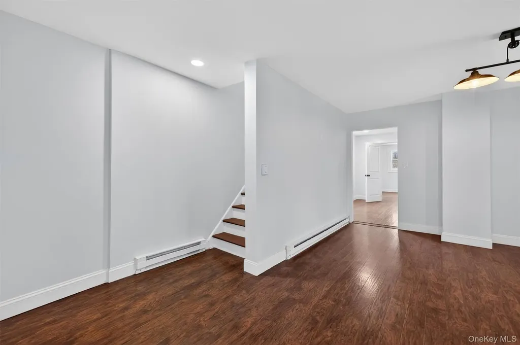 8 Lawrence Lane Goshen NY 10924