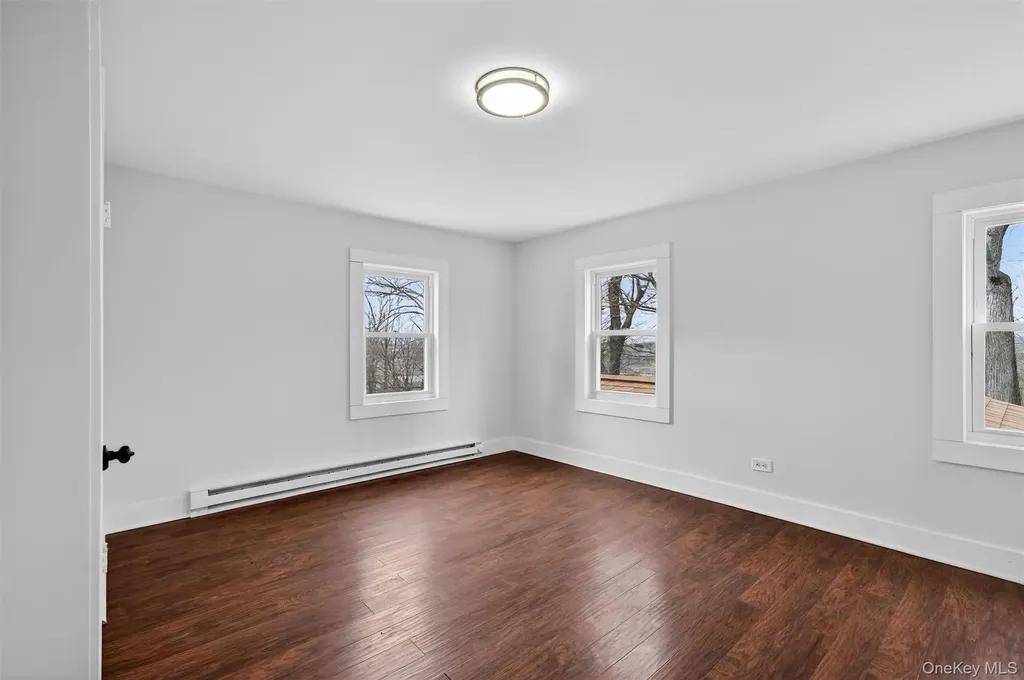 8 Lawrence Lane Goshen NY 10924