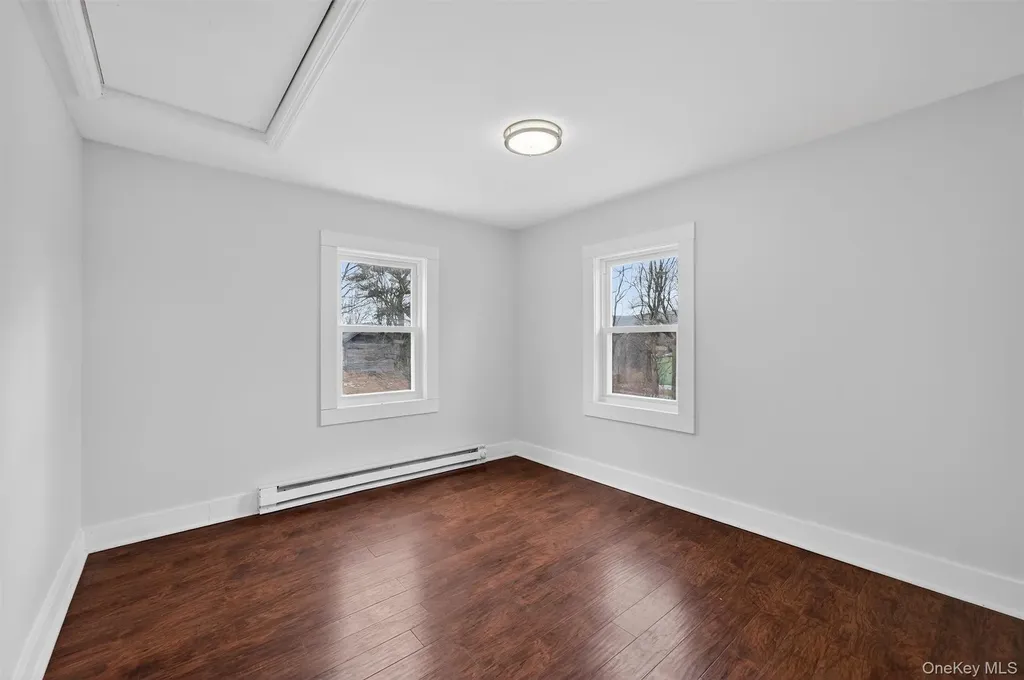 8 Lawrence Lane Goshen NY 10924