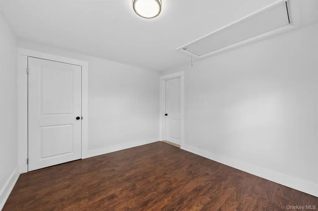 8 Lawrence Lane Goshen NY 10924