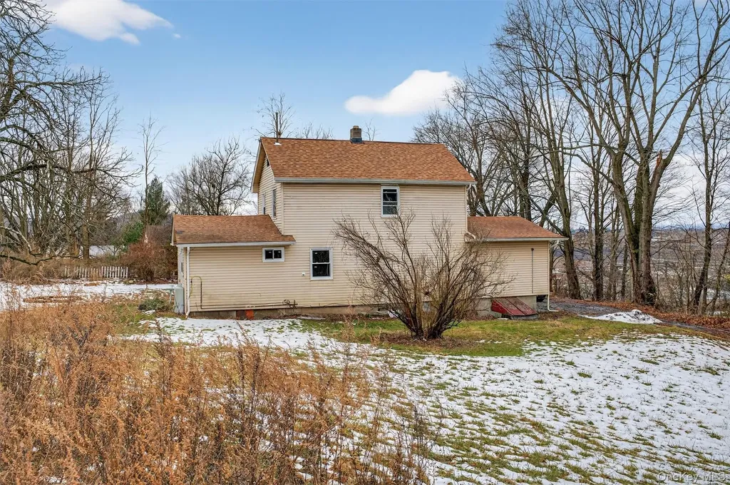 8 Lawrence Lane Goshen NY 10924