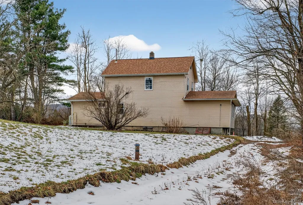 8 Lawrence Lane Goshen NY 10924