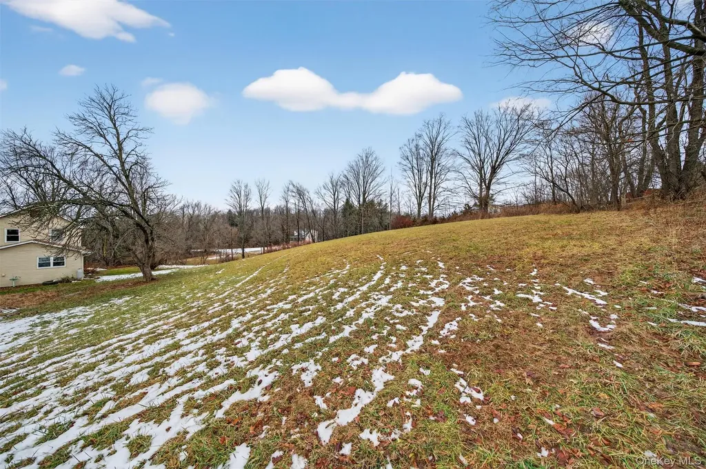 8 Lawrence Lane Goshen NY 10924