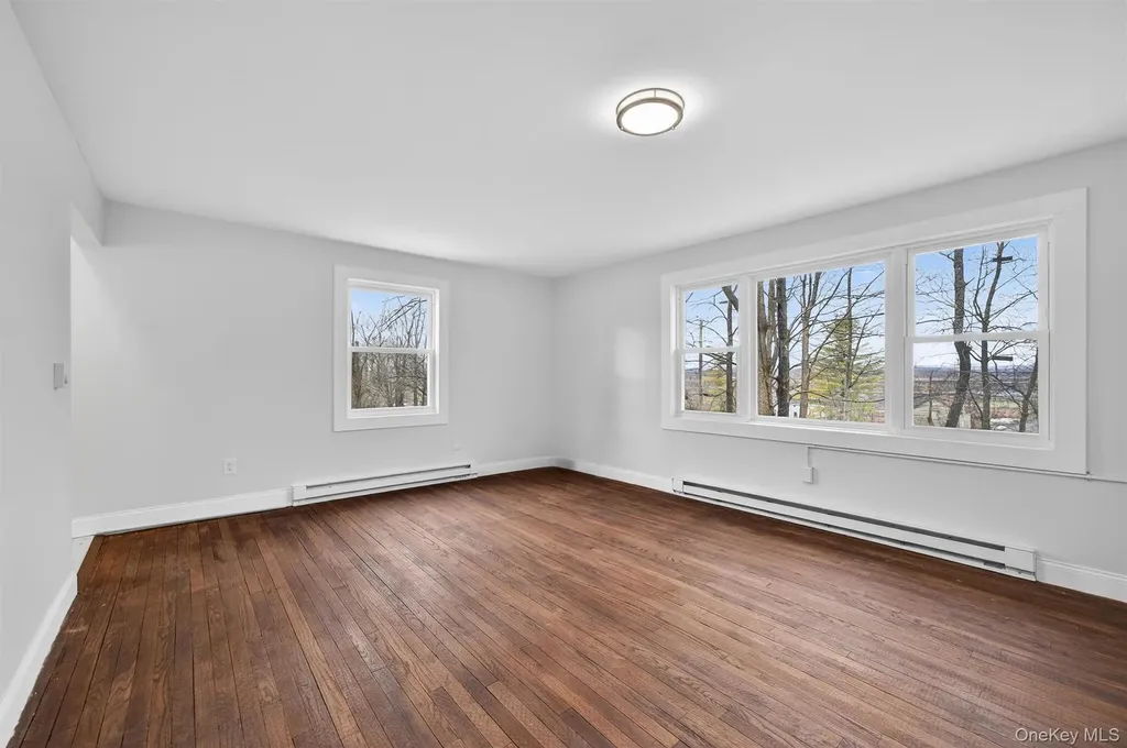 8 Lawrence Lane Goshen NY 10924