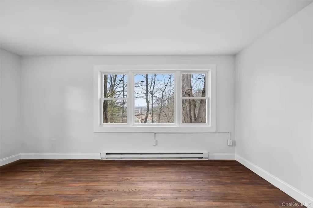 8 Lawrence Lane Goshen NY 10924