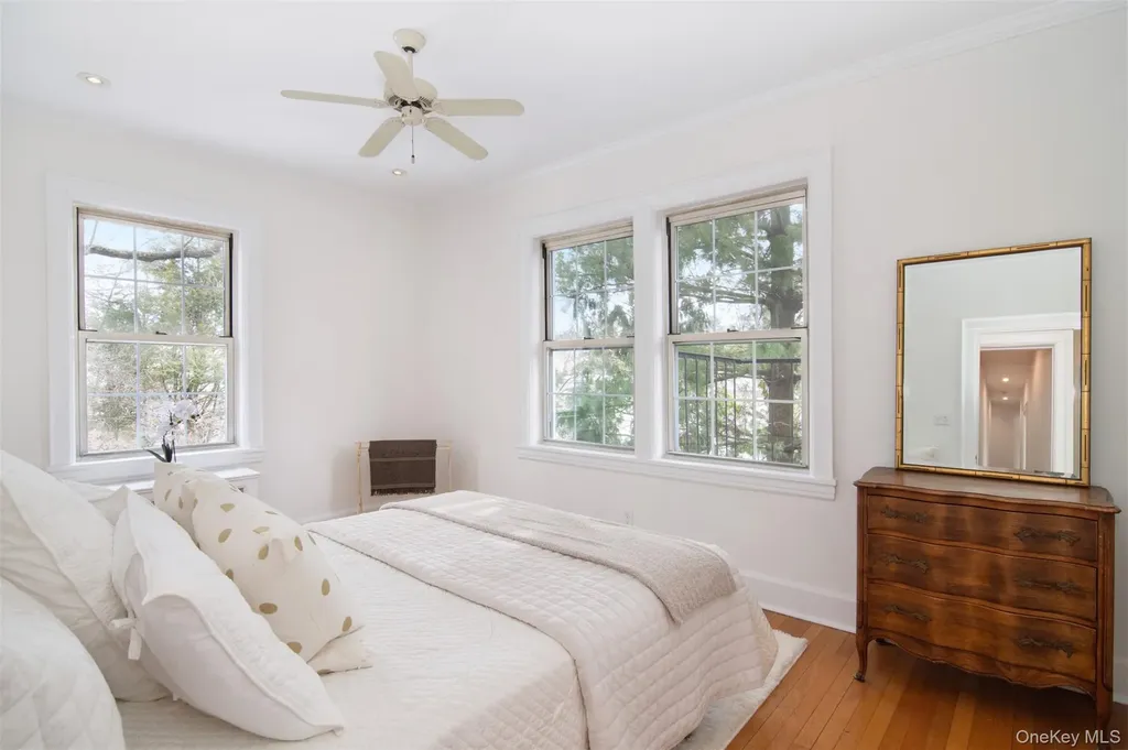 15 Meadow Avenue Bronxville NY 10708