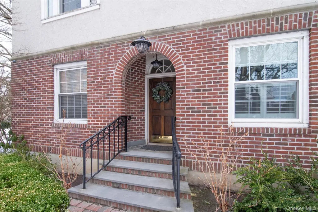 15 Meadow Avenue Bronxville NY 10708