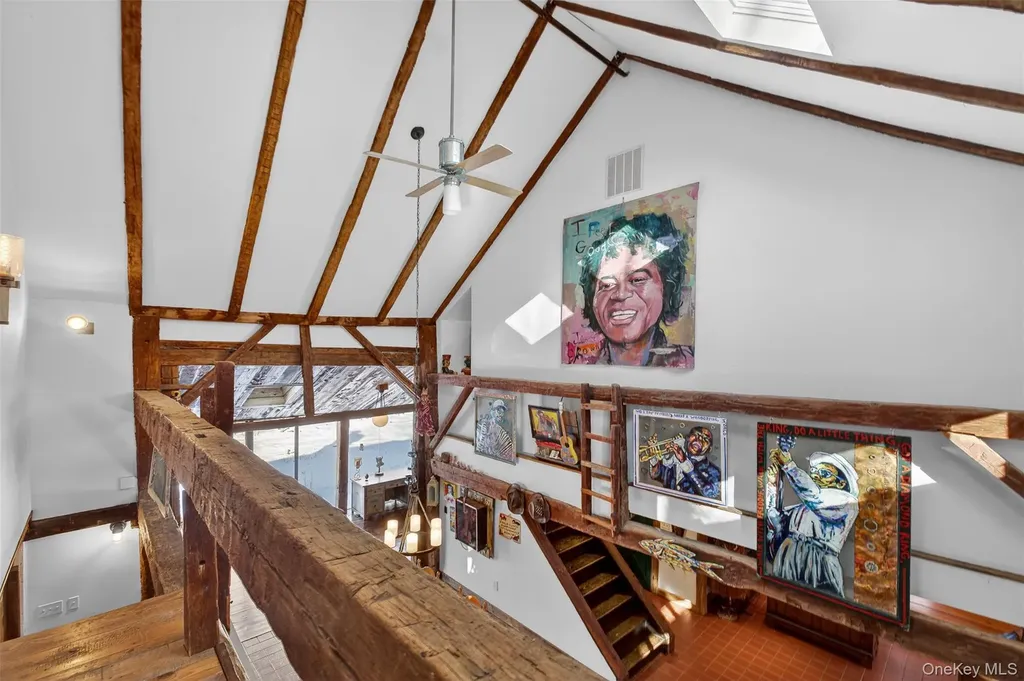 101 Drake Road Pleasant Valley NY 12569