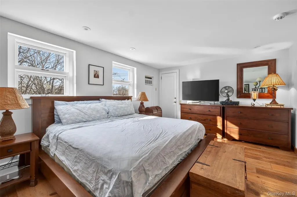 101 Drake Road Pleasant Valley NY 12569