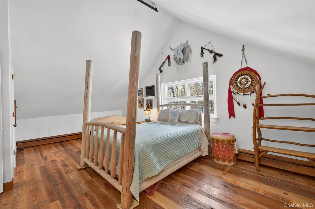 101 Drake Road Pleasant Valley NY 12569