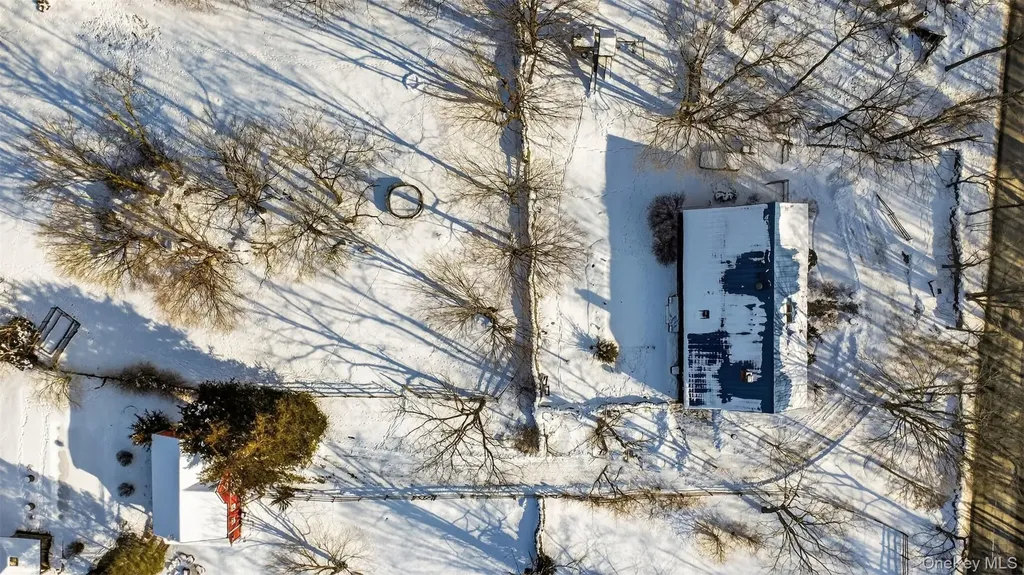 101 Drake Road Pleasant Valley NY 12569