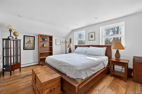 101 Drake Road Pleasant Valley NY 12569