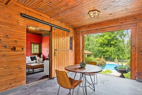 101 Drake Road Pleasant Valley NY 12569