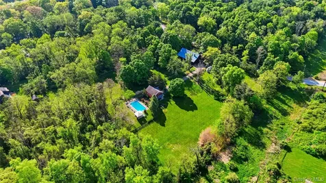 101 Drake Road Pleasant Valley NY 12569