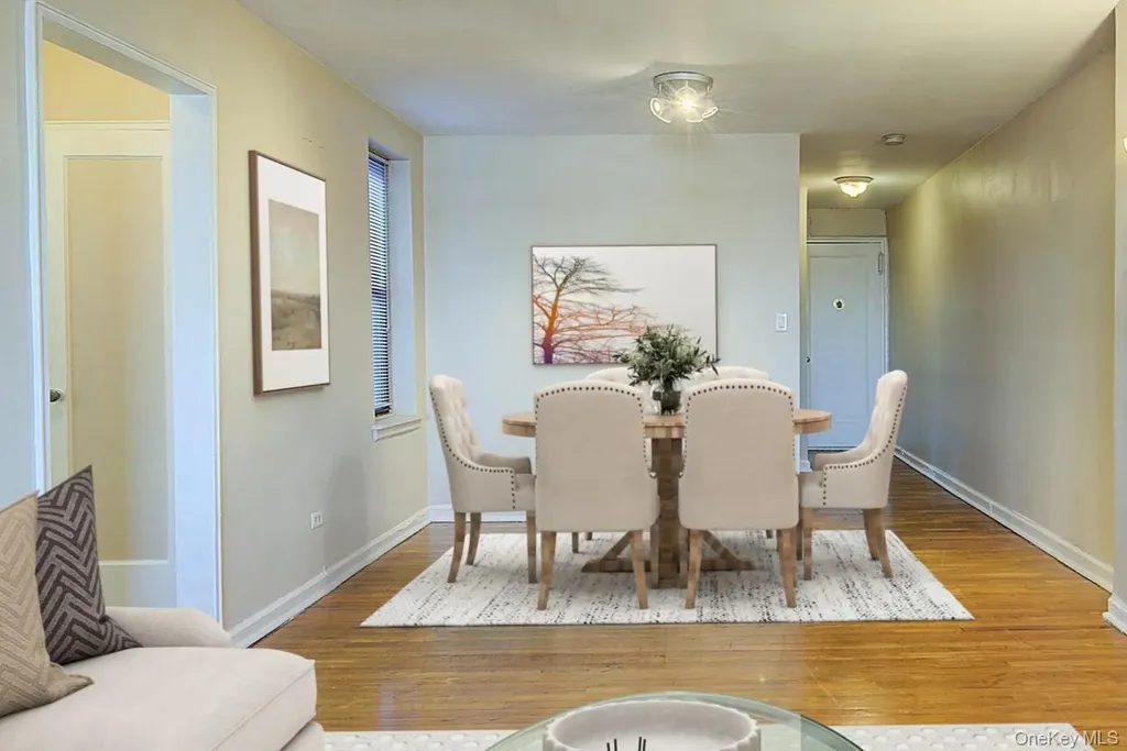 65-35 108th Forest Hills NY 11375