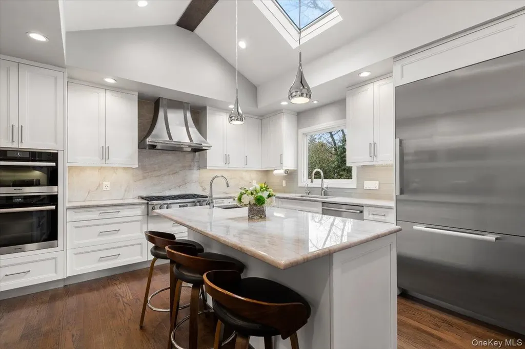 14 Edgemont Circle Scarsdale NY 10583