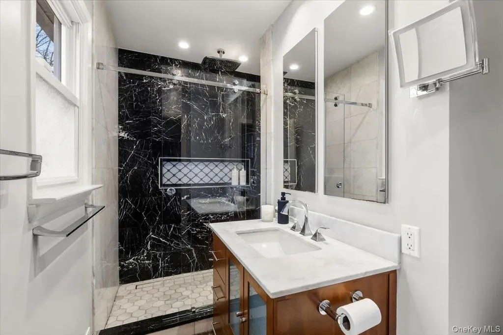 14 Edgemont Circle Scarsdale NY 10583