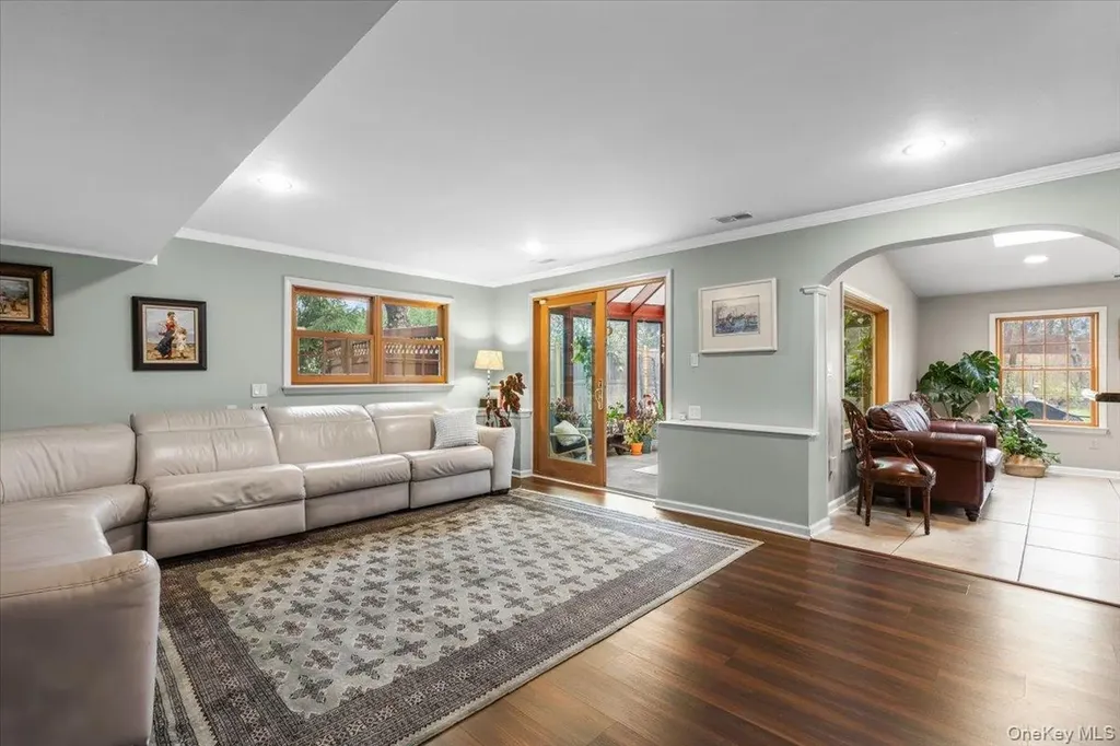 14 Edgemont Circle Scarsdale NY 10583