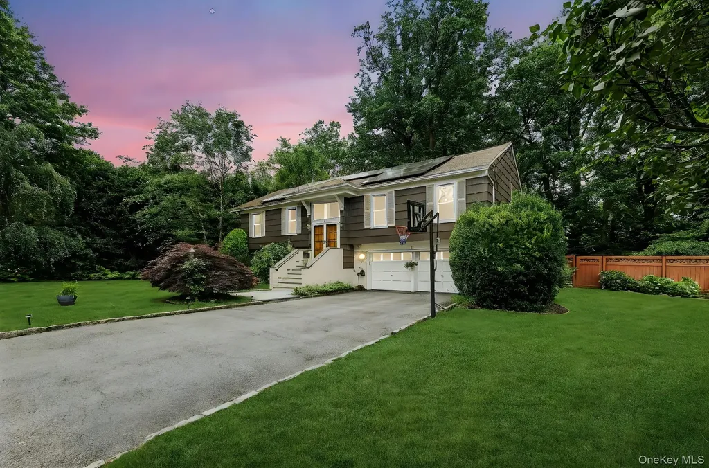 14 Edgemont Circle Scarsdale NY 10583