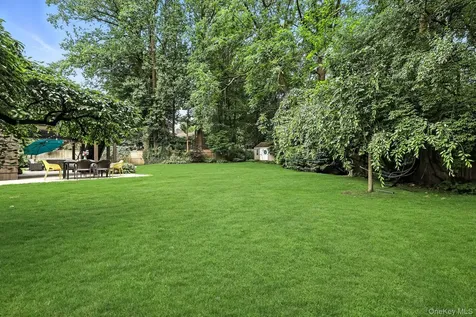 14 Edgemont Circle Scarsdale NY 10583
