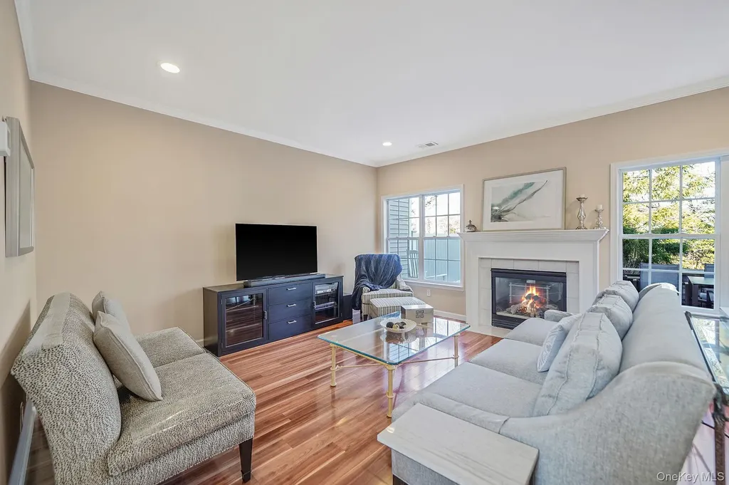 115 Willow Wood Drive Oakdale NY 11769