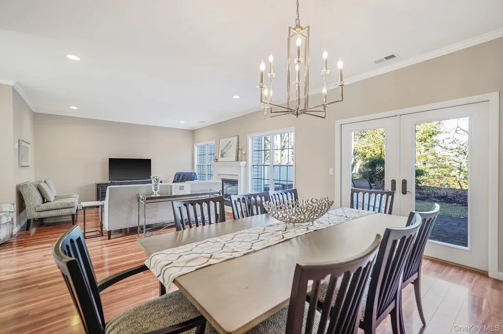 115 Willow Wood Drive Oakdale NY 11769