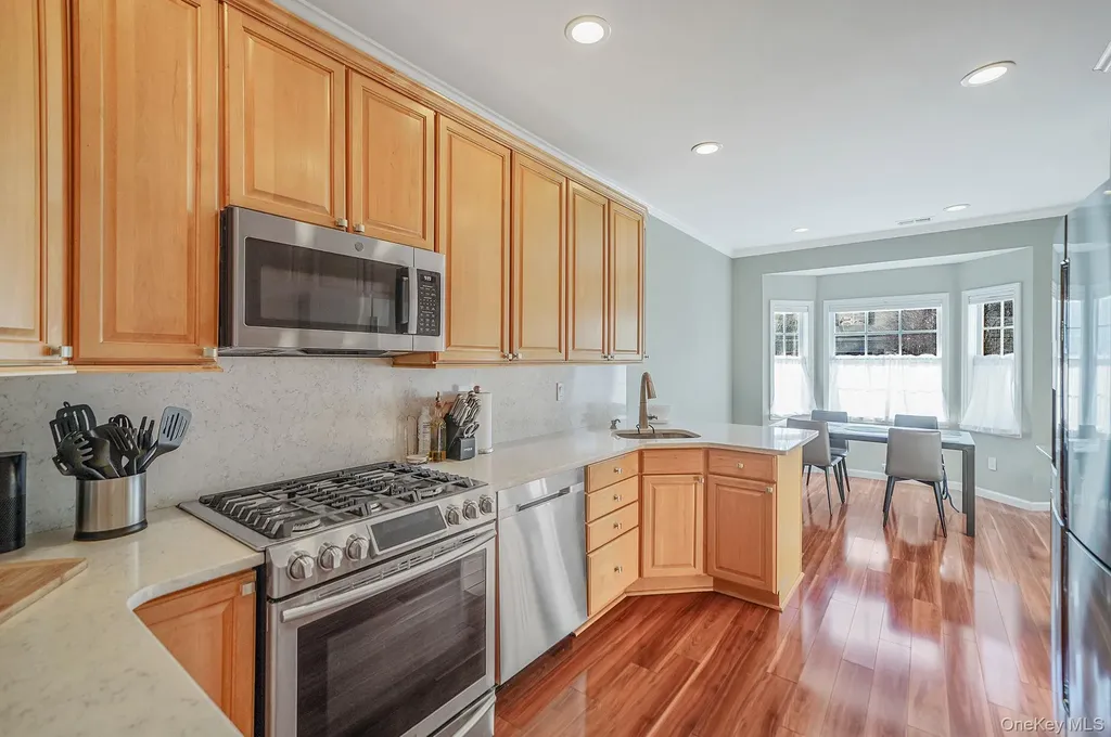 115 Willow Wood Drive Oakdale NY 11769