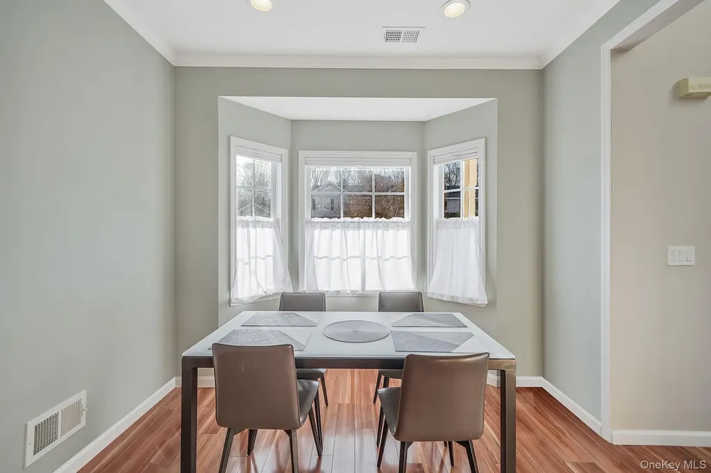 115 Willow Wood Drive Oakdale NY 11769