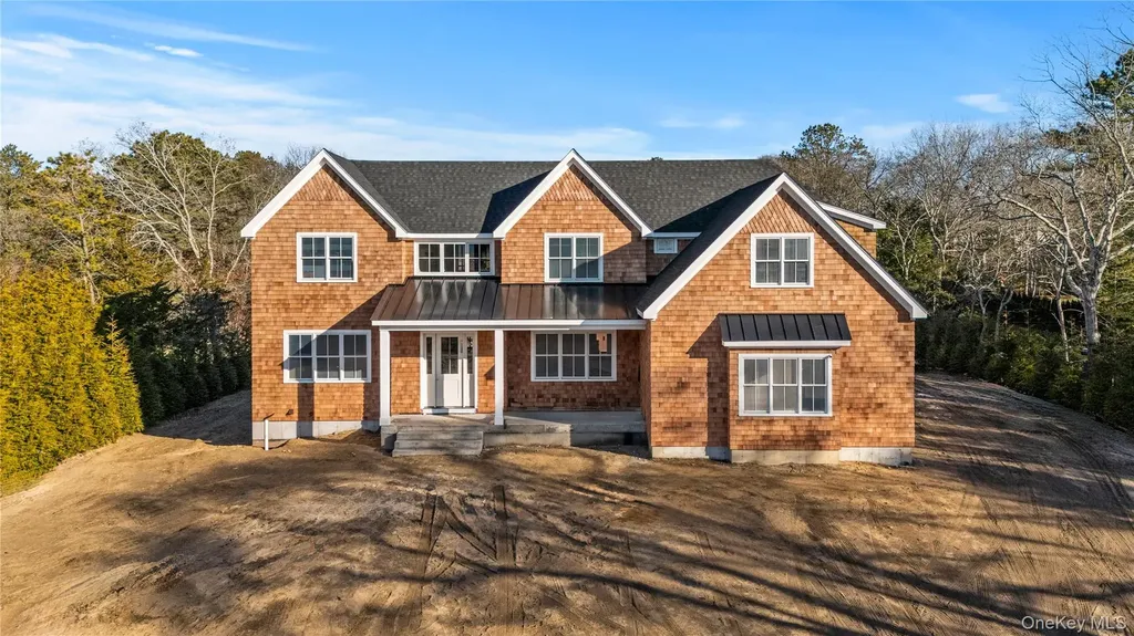 34 Old Main Road Quogue NY 11959