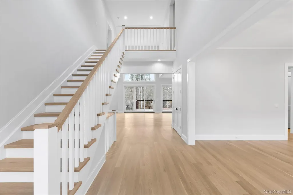 34 Old Main Road Quogue NY 11959