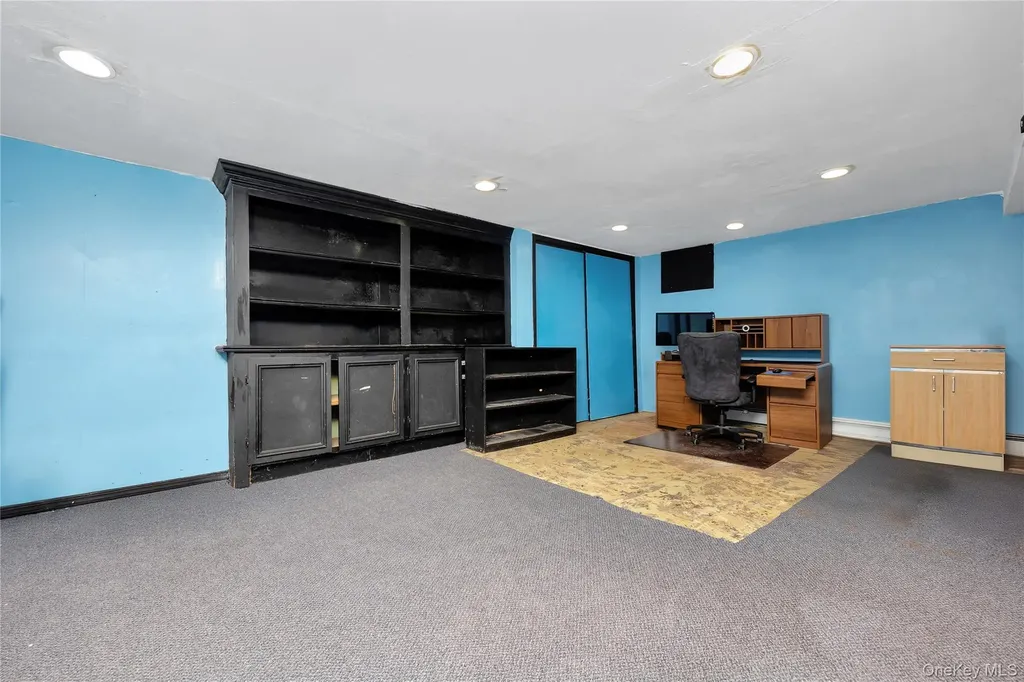 7042 173rd Street Fresh Meadows NY 11365