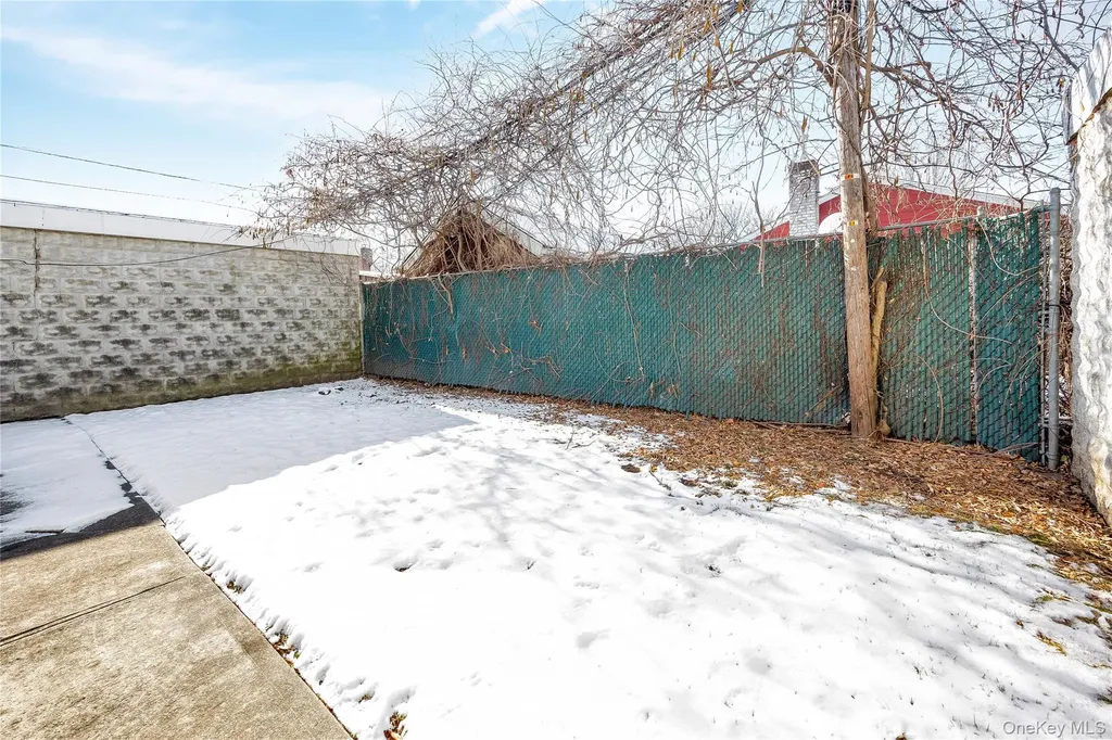 7042 173rd Street Fresh Meadows NY 11365