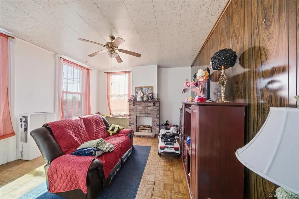 2523 Woodhull Avenue Bronx NY 10469