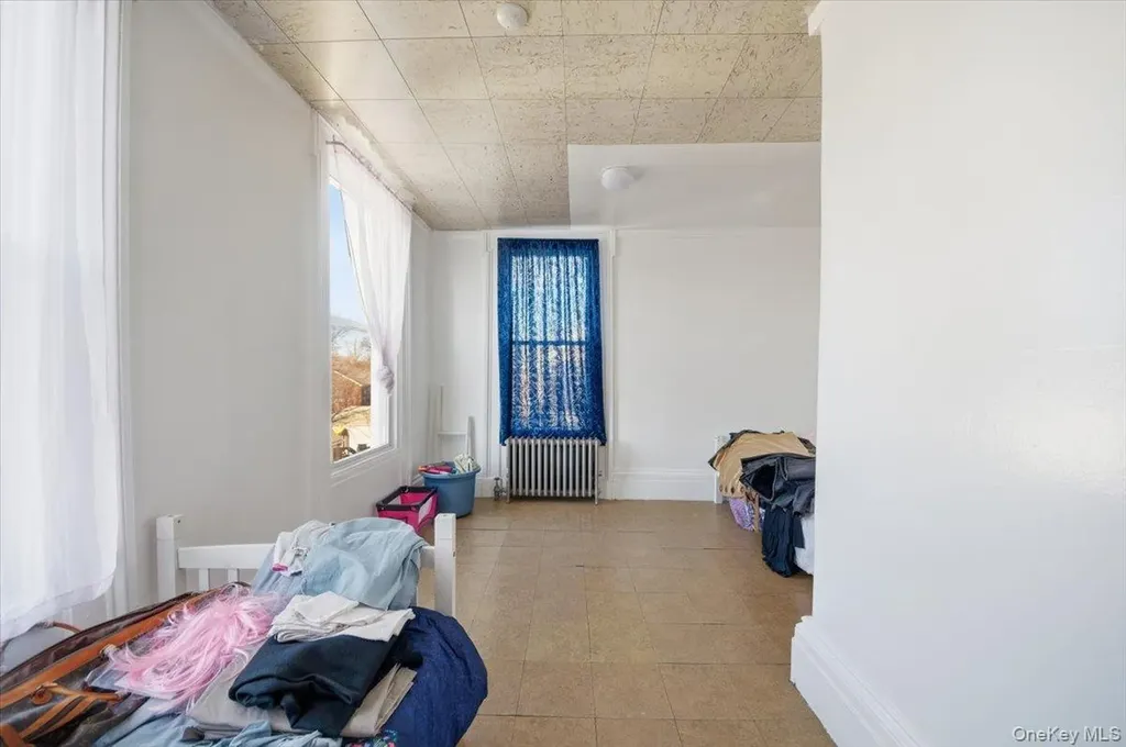 2523 Woodhull Avenue Bronx NY 10469