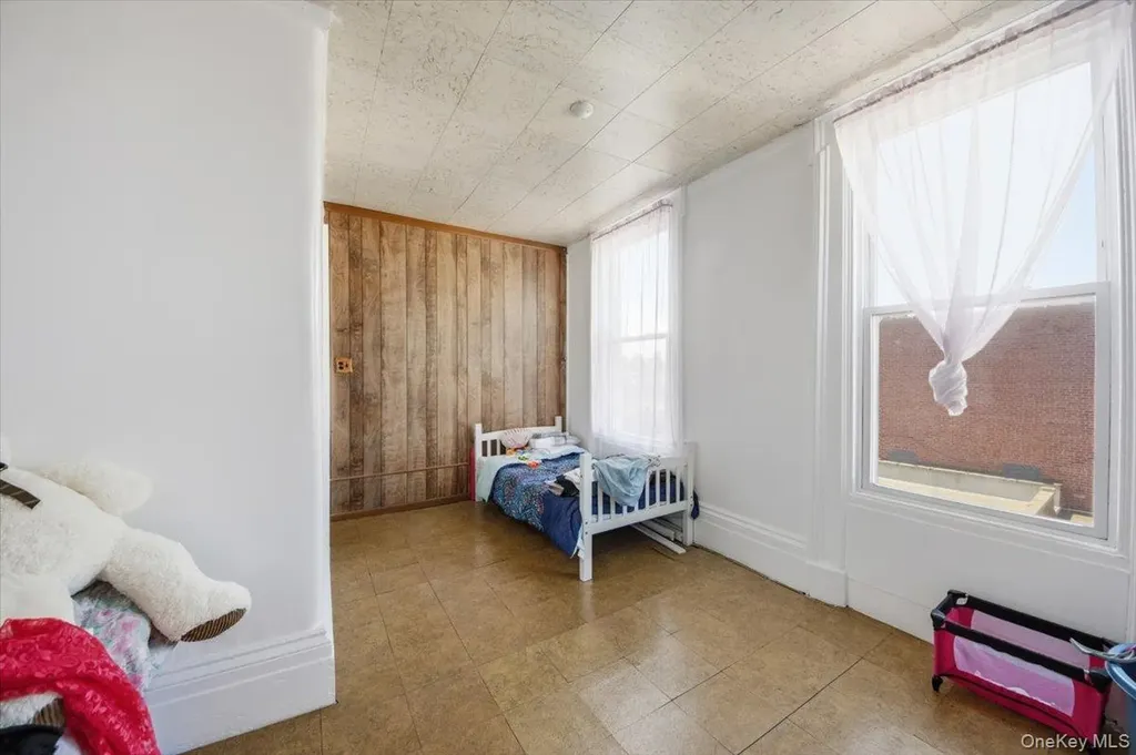 2523 Woodhull Avenue Bronx NY 10469