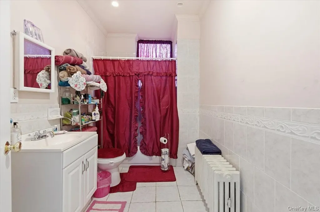 2523 Woodhull Avenue Bronx NY 10469