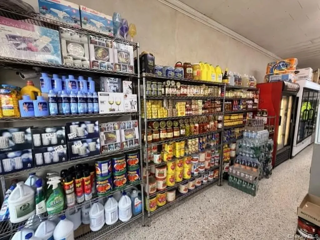 160 Jericho Turnpike Mineola NY 11501