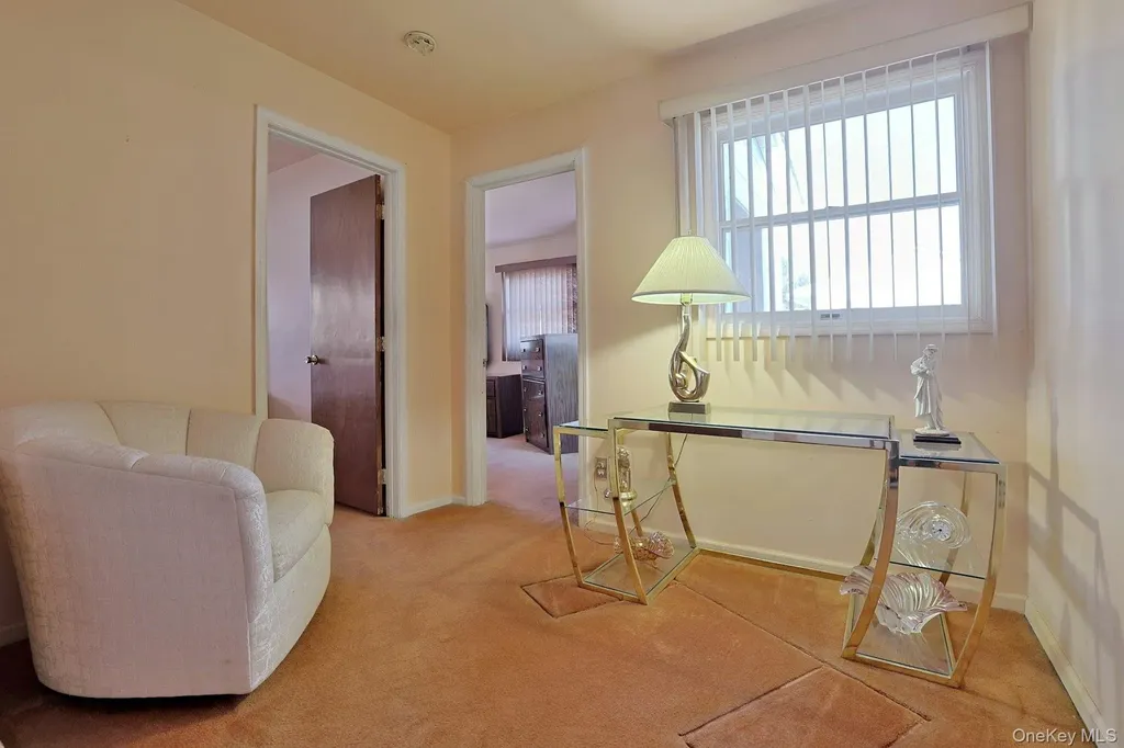 25 Tennyson Drive Nanuet NY 10954