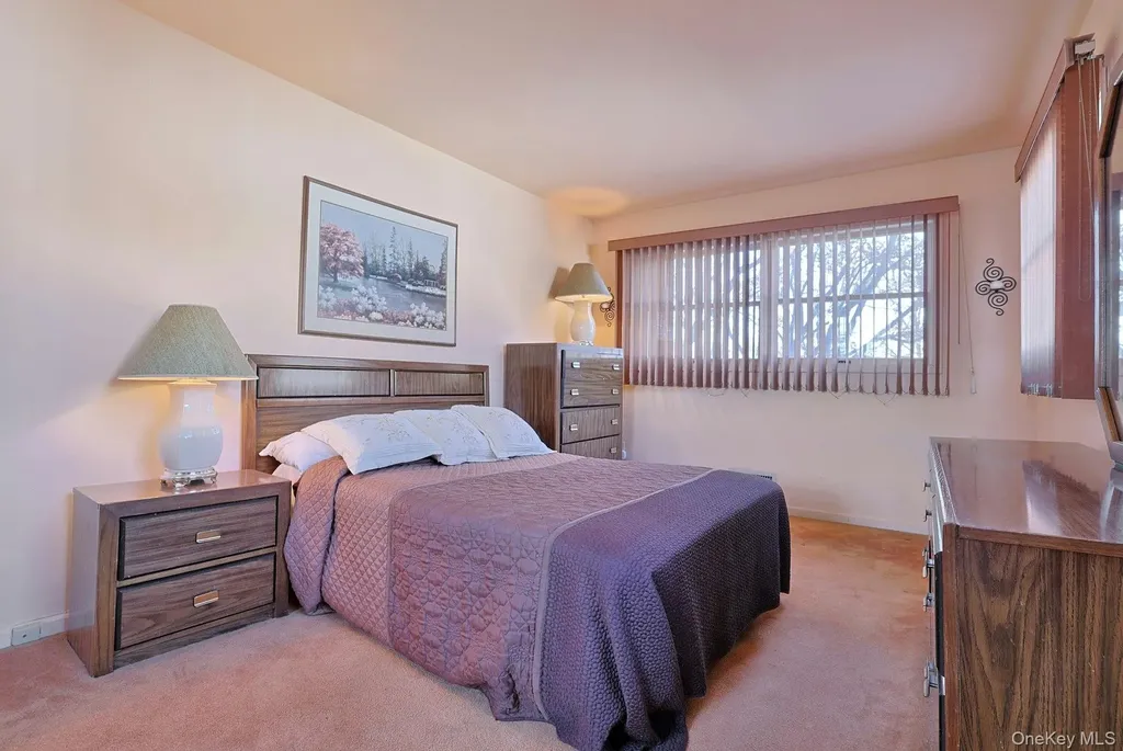 25 Tennyson Drive Nanuet NY 10954