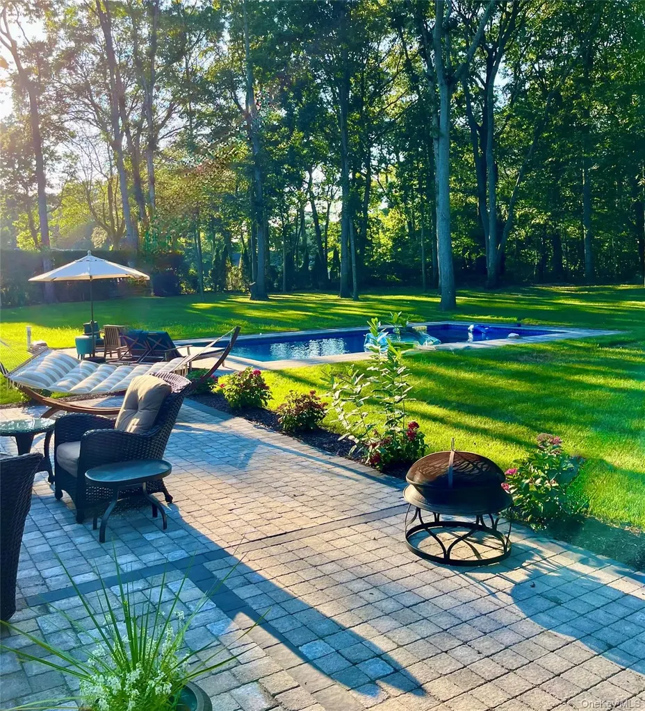 58 Heritage Lane Aquebogue NY 11931