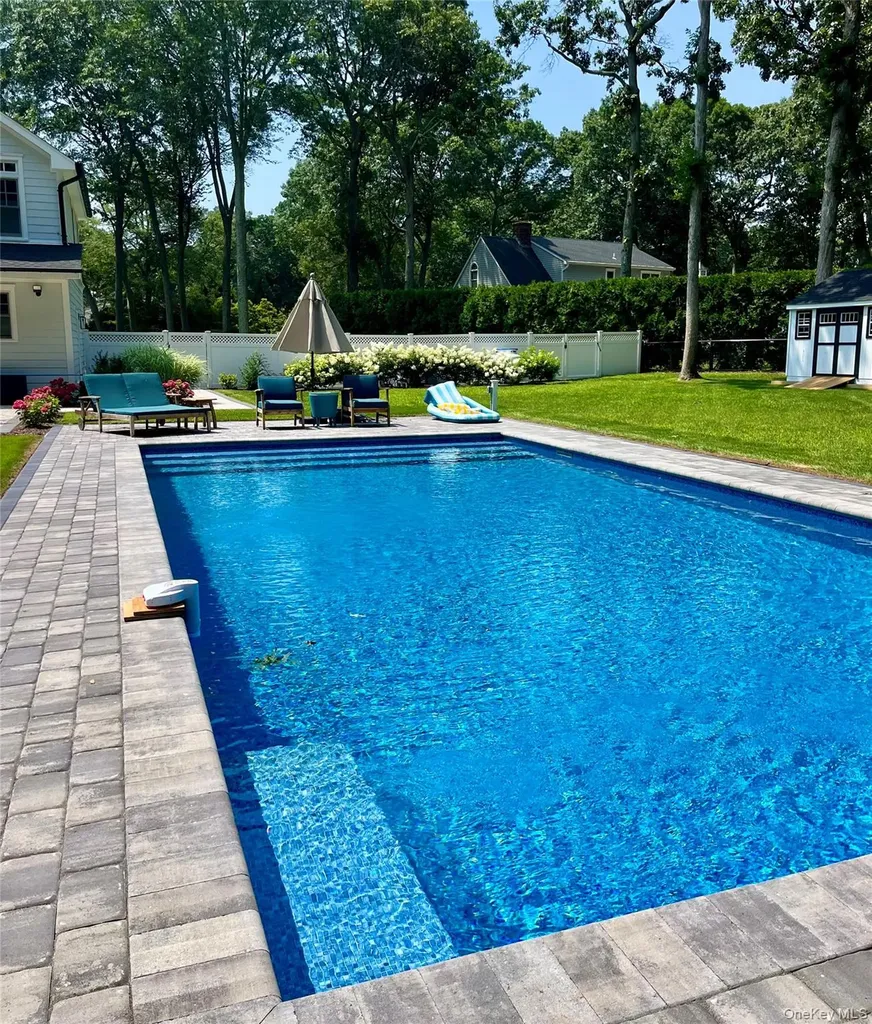 58 Heritage Lane Aquebogue NY 11931