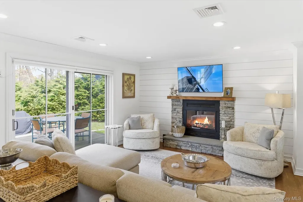58 Heritage Lane Aquebogue NY 11931