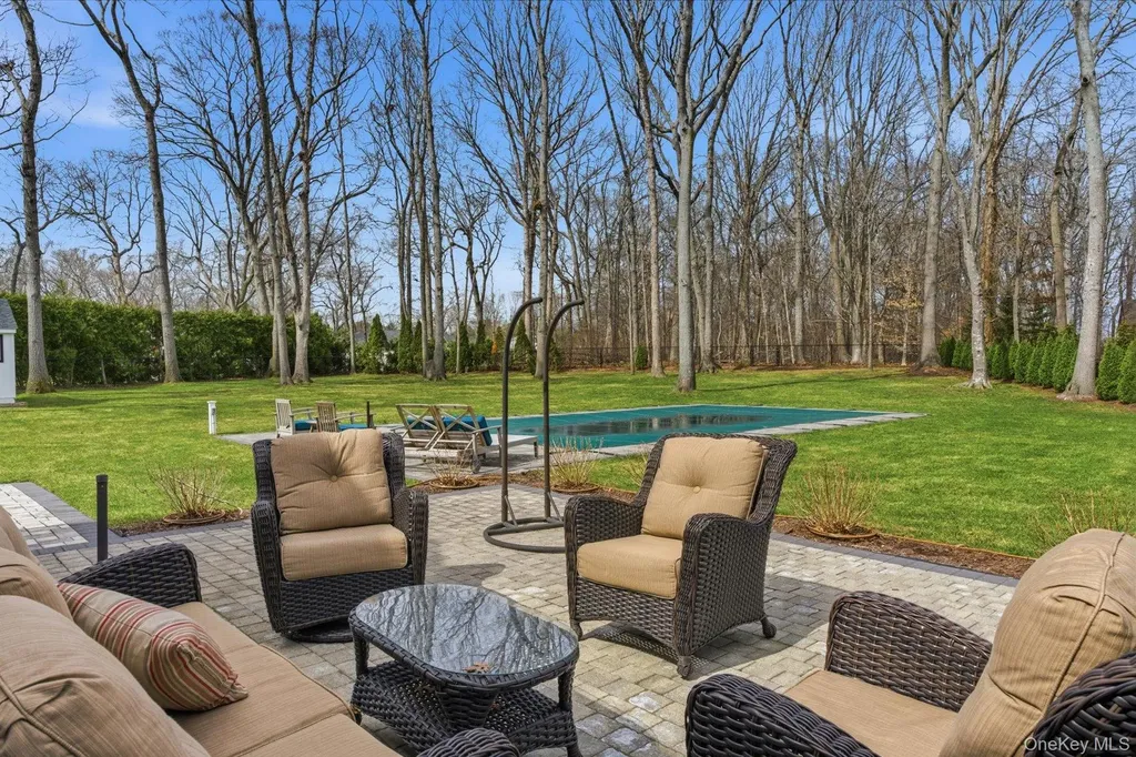 58 Heritage Lane Aquebogue NY 11931