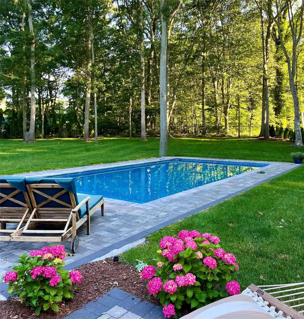 58 Heritage Lane Aquebogue NY 11931