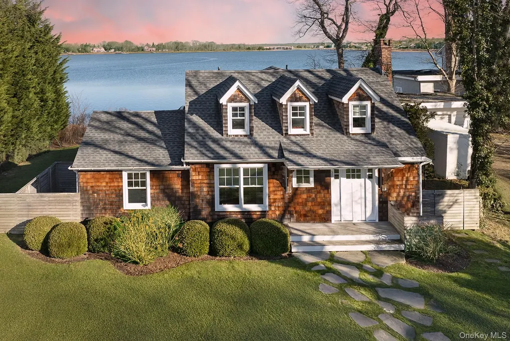 20 Whalers Walk Sag Harbor NY 11963