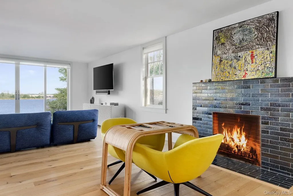 20 Whalers Walk Sag Harbor NY 11963