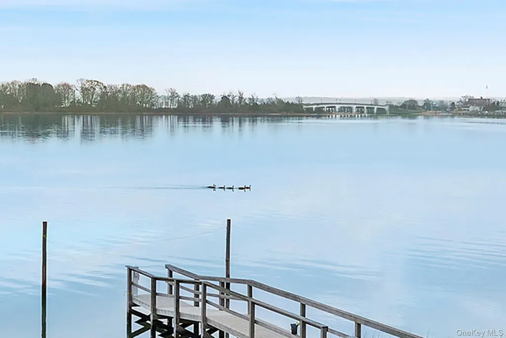 20 Whalers Walk Sag Harbor NY 11963